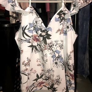 SHEIN floral top BRAND NEW